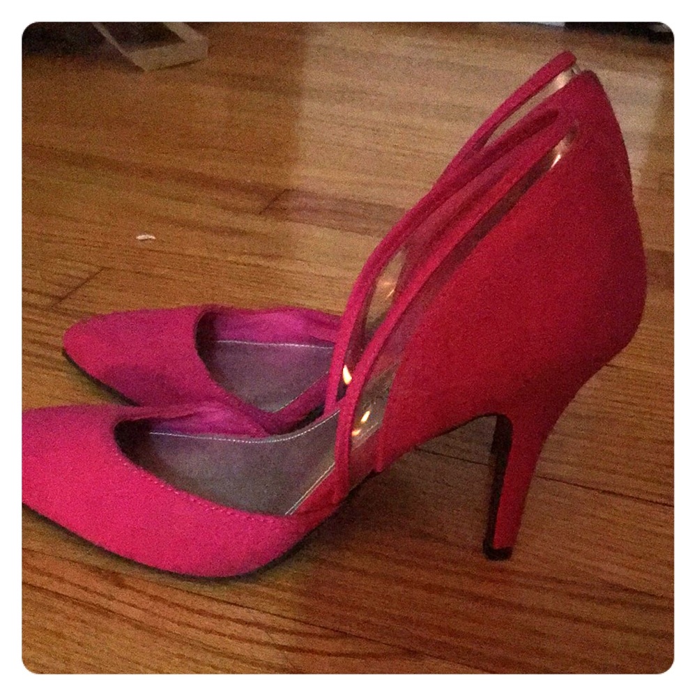 Magenta Pumps